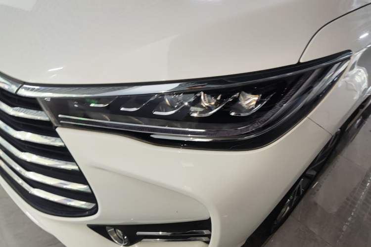 Used BYD Song MAX 2019 1.5T Automatic Smart Connect Ruiyi Sunroof Model 7 Seats China VI Standard Left Front Headlight