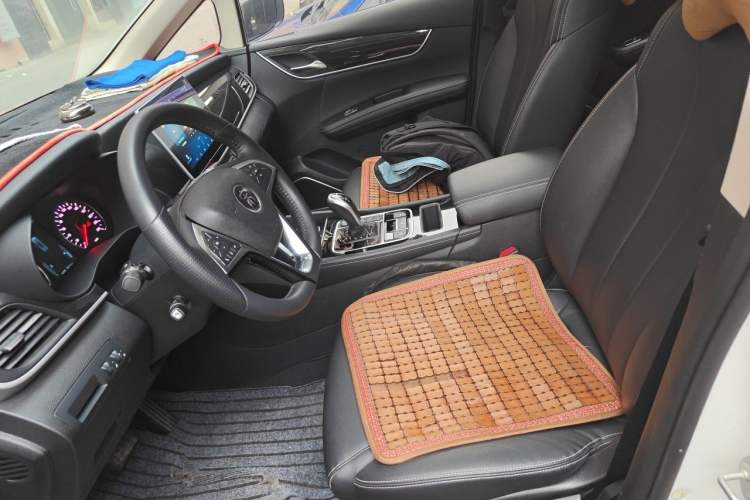 Used BYD Song MAX 2019 1.5T Automatic Smart Connect Ruiyi Sunroof Model 7 Seats China VI Standard Left Front Seat