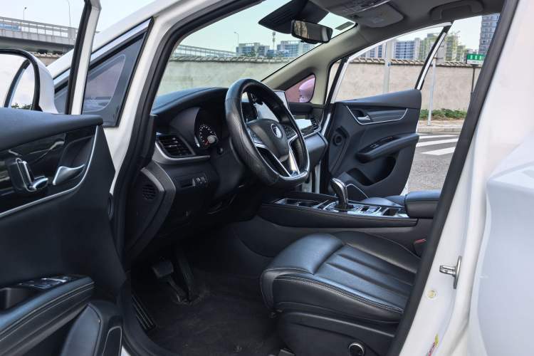 Used BYD Song MAX 2019 1.5T Automatic Smart Connect Ruiyi Sunroof Model 7 Seats China VI Standard Left Front Seat