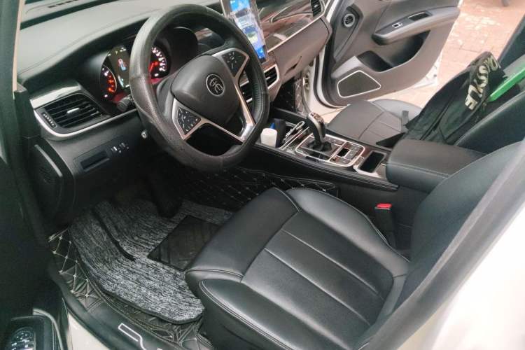 Used BYD Song MAX 2019 1.5T Automatic Smart Connect Ruiyi Sunroof Model 7 Seats China VI Standard Left Front Seat