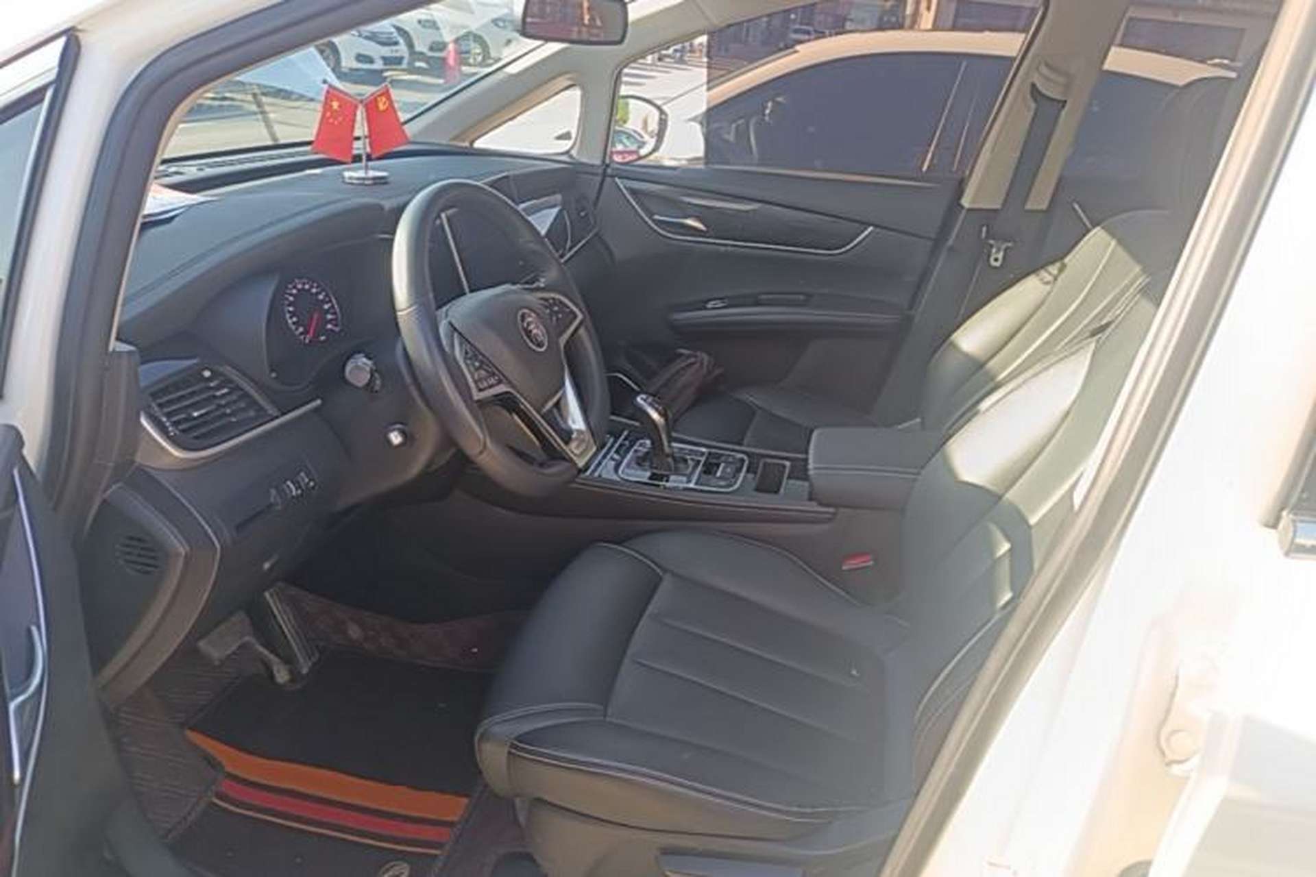 Used BYD Song MAX 2019 1.5T Automatic Smart Connect Ruiyi Sunroof Model 7 Seats China VI Standard Left Front Seat
