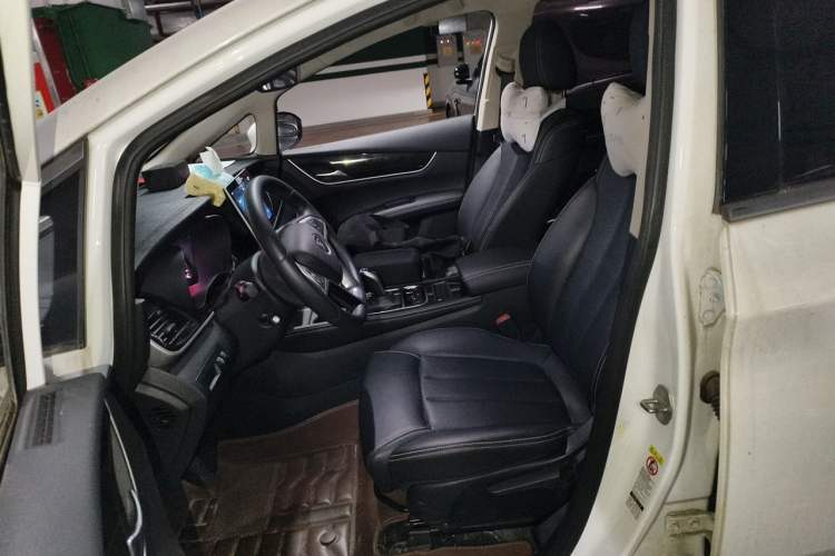 Used BYD Song MAX 2019 1.5T Automatic Smart Connect Ruiyi Sunroof Version 6 Seats China VI Standard Left Front Seat