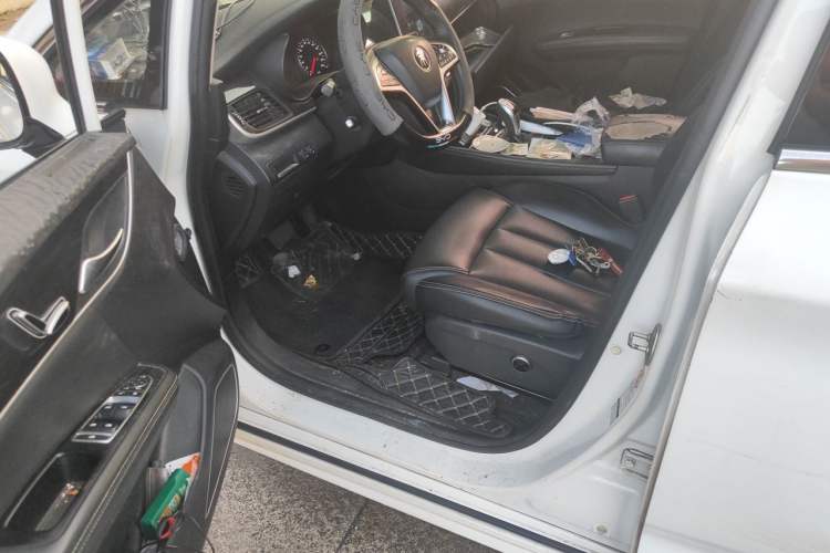Used BYD Song MAX 2019 1.5T Automatic Smart Connect ZhiLian RuiDong Model 7 Seats China V Emission Standard Left Front Seat