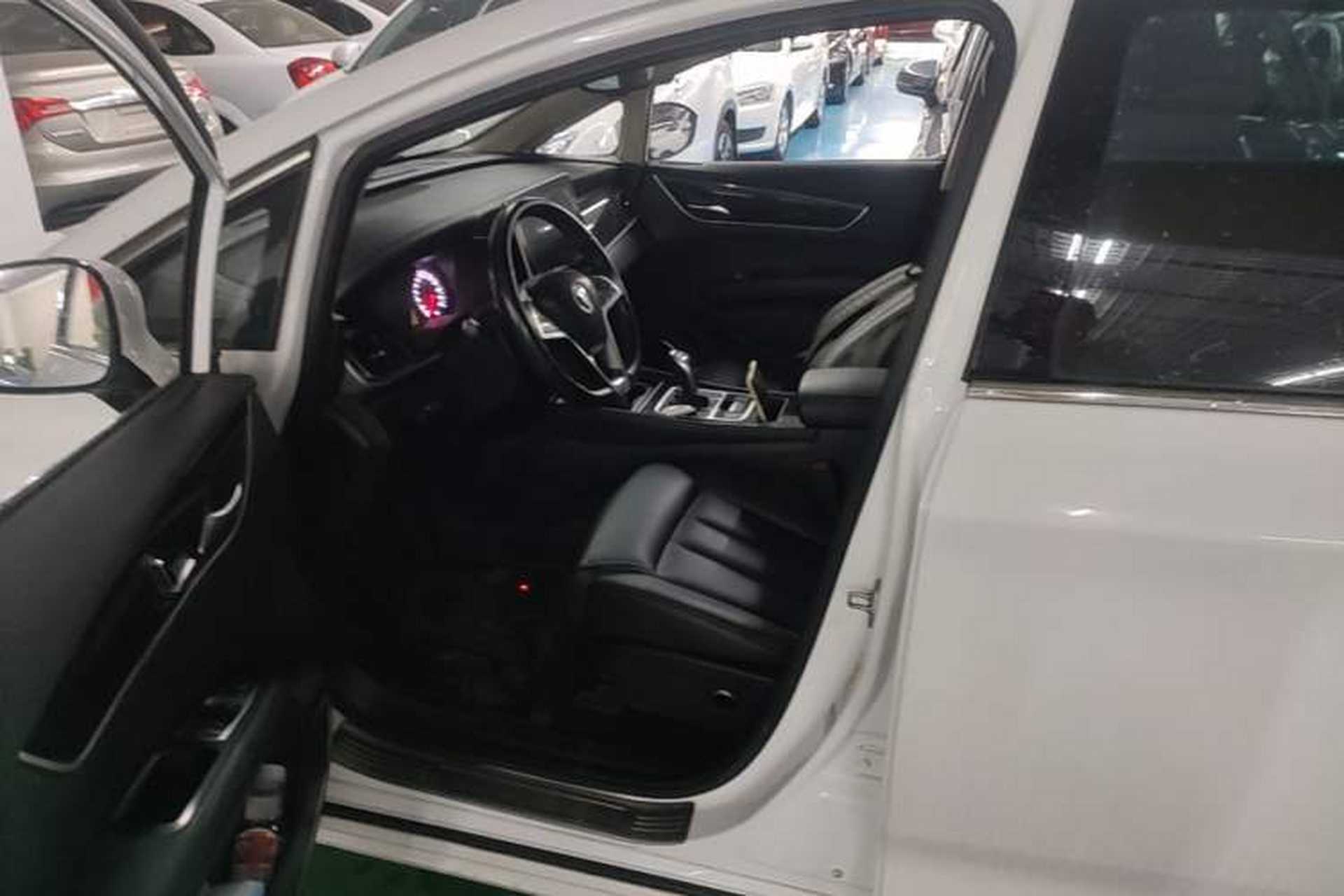 Used BYD Song MAX 2019 1.5T Automatic Smart Connect ZhiLian RuiDong 6 Seats China VI Standard Left Front Seat