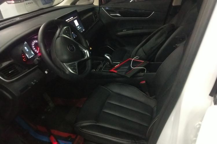 Used BYD Song MAX 2019 1.5T Automatic SmartConnect ZhiLian RuiDong Edition with 6 Seats China VI Standard Left Front Seat