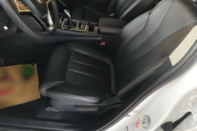 Used BYD Song MAX 2019 1.5T Automatic Smart Connect Ruiyi Sunroof Version 6 Seats China VI Standard Left Front Seat