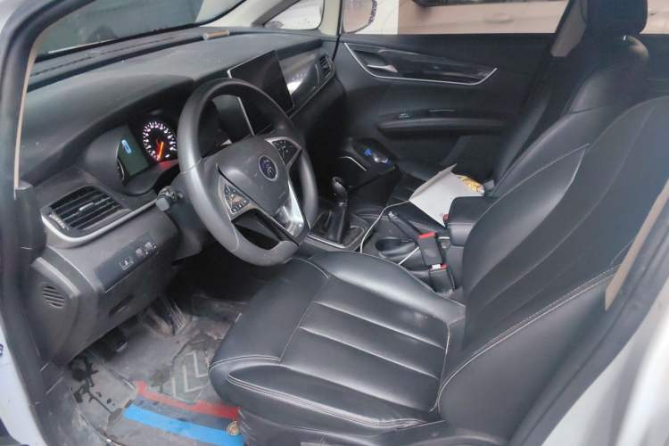 Used BYD Song MAX 2019 1.5T Manual Smart Connect Ruiyi Sunroof Model 7 Seats China VI Standard Left Front Seat