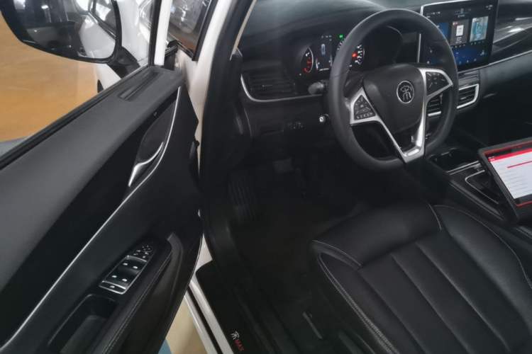 Used BYD Song MAX 2019 1.5T Automatic Smart Connect Prestige 7-Seater China VI Standard Left Front Seat