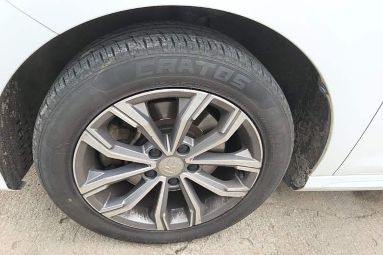 Used BYD Song MAX 2019 1.5T Automatic Smart Connect Ruiyi Sunroof Version 6 Seats China VI Standard Left Front Wheel Hub