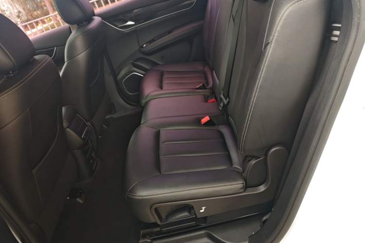 Used BYD Song MAX 2019 1.5T Automatic Smart Connect Ruiyi Sunroof Model 7 Seats China VI Standard Left Rear Seat