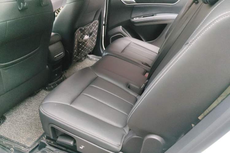 Used BYD Song MAX 2019 1.5T Automatic Smart Connect Ruiyi Sunroof Model 7 Seats China VI Standard Left Rear Seat