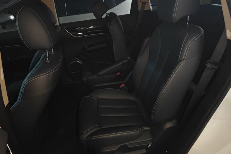 Used BYD Song MAX 2019 1.5T Automatic Smart Connect Ruiyi Sunroof Version 6 Seats China VI Standard Left Rear Seat