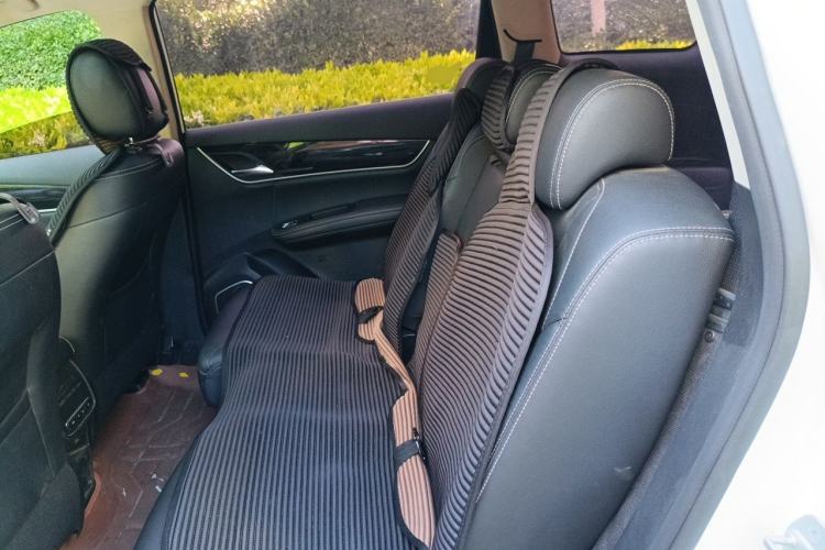 Used BYD Song MAX 2019 1.5T Automatic Smart Connect Ruiyi Sunroof Model 7 Seats China VI Standard Left Rear Seat