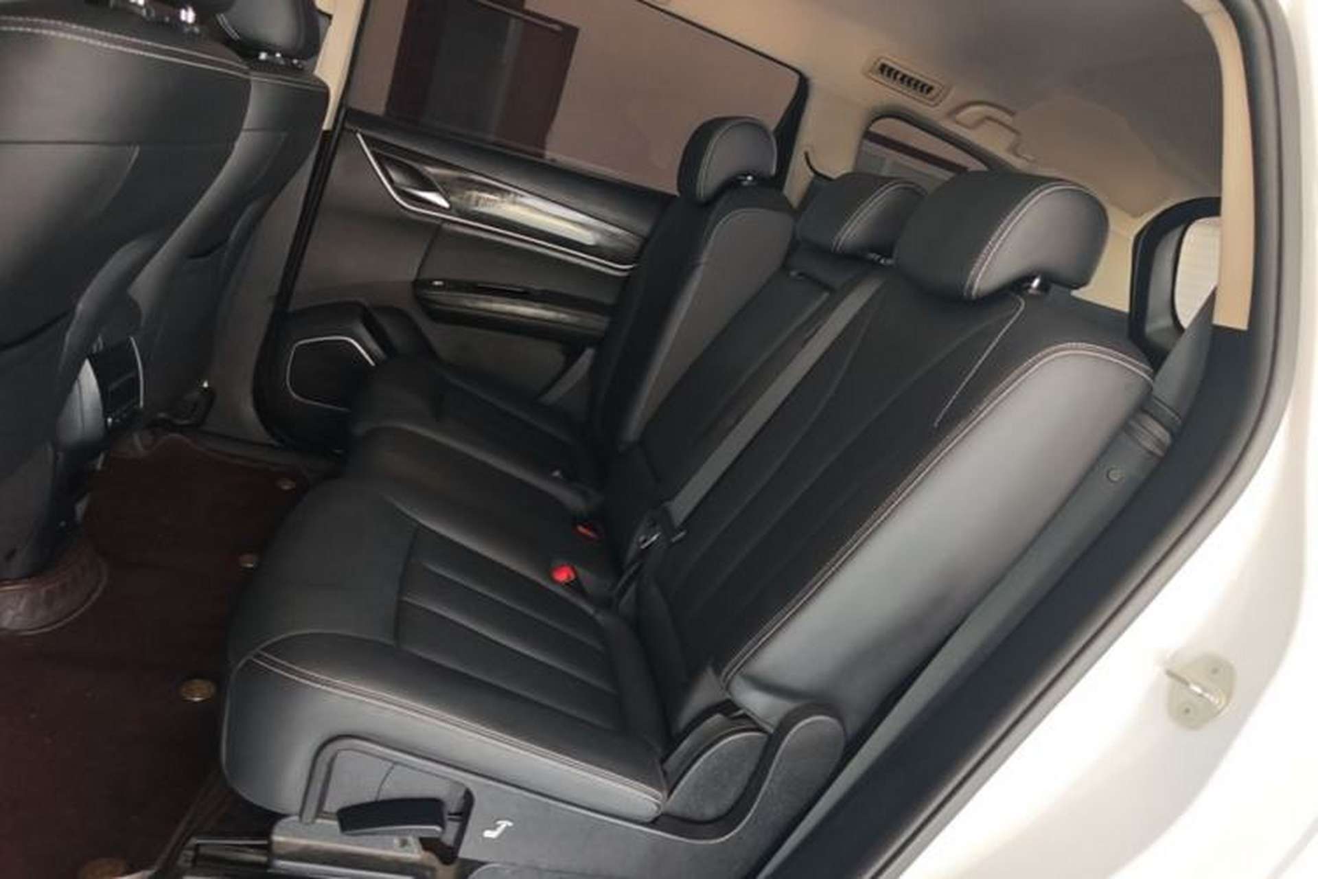 Used BYD Song MAX 2019 1.5T Manual Smart Connect Ruiyi Sunroof Model 7 Seats China VI Standard Left Rear Seat