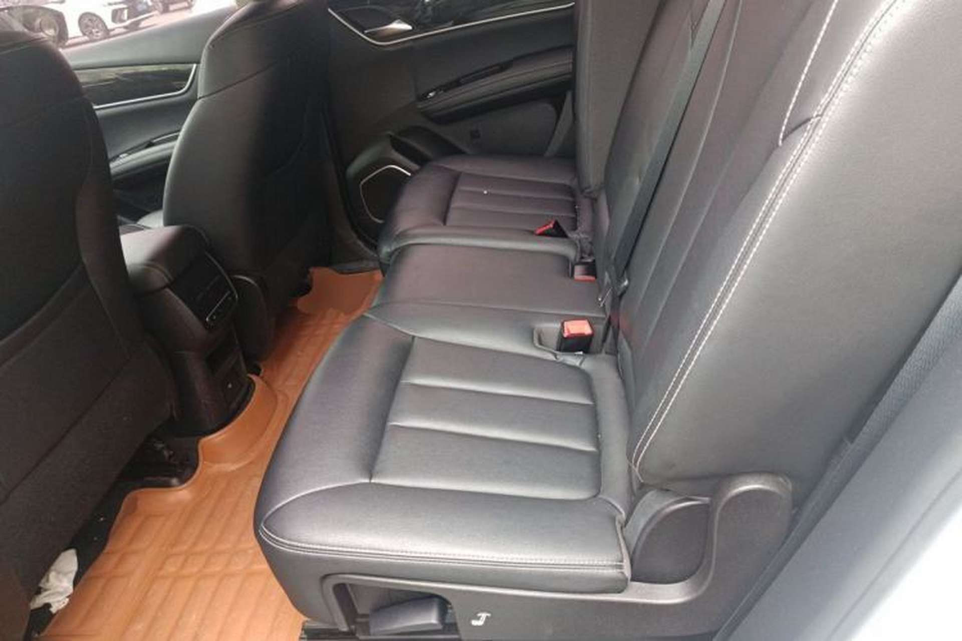 Used BYD Song MAX 2019 1.5T Automatic Smart Connect Prestige 7-Seater China VI Standard Left Rear Seat
