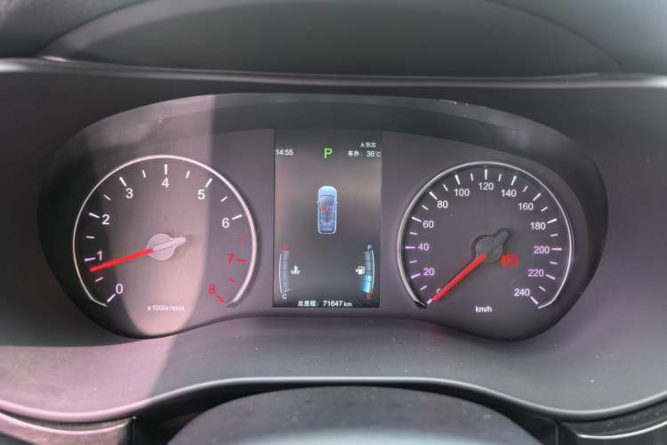 Used BYD Song MAX 2019 1.5T Automatic Smart Connect Ruiyi Sunroof Model 7 Seats China VI Standard Odometer Close Up