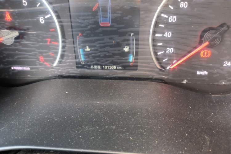 Used BYD Song MAX 2019 1.5T Manual Smart Connect Ruiyi Model 7 Seats China V Emission Standard Odometer Close Up