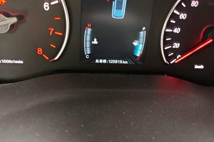 Used BYD Song MAX 2019 1.5T Automatic Smart Connect Ruiyi Sunroof Model 7 Seats China VI Standard Odometer Close Up