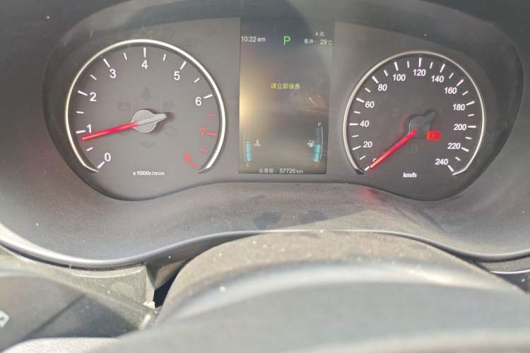 Used BYD Song MAX 2019 1.5T Automatic Smart Connect Ruiyi Sunroof Version 6 Seats China VI Standard Odometer Close Up