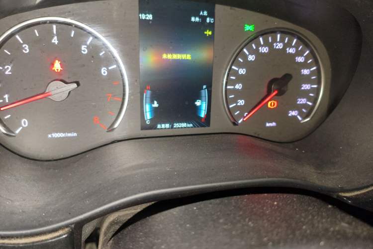 Used BYD Song MAX 2019 1.5T Manual Smart Connect Ruiyi Sunroof Model 7 Seats China VI Standard Odometer Close Up