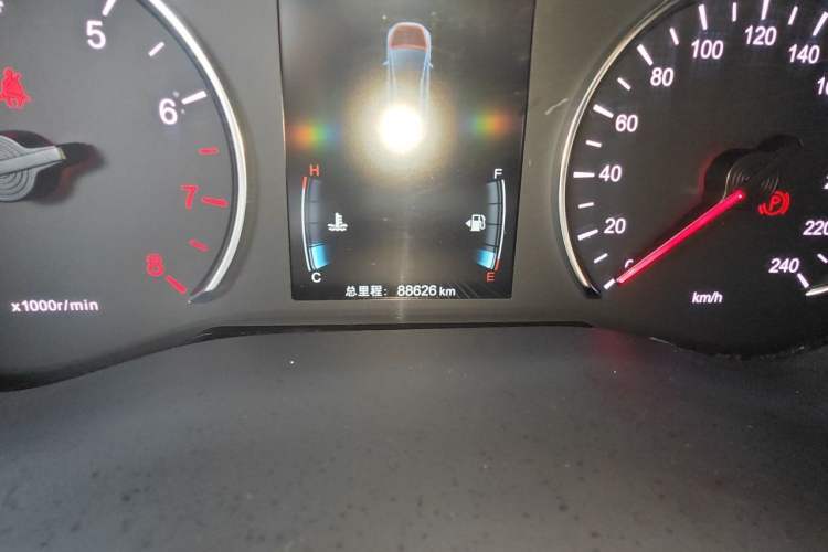 Used BYD Song MAX 2019 1.5T Automatic Smart Connect Ruiyi Model 7 Seats China V Emission Standard Odometer Close Up