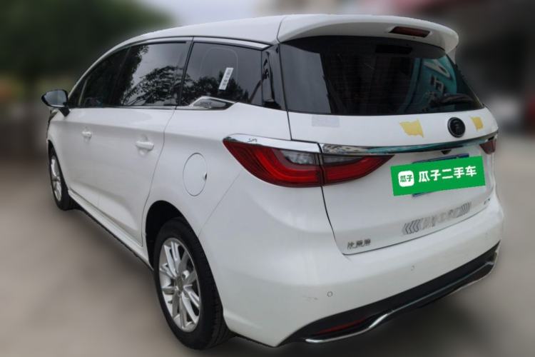 Used BYD Song MAX 2019 1.5T Manual Smart Connect Ruiyi Sunroof Model 7 Seats China VI Standard Rear Left 45 Deg