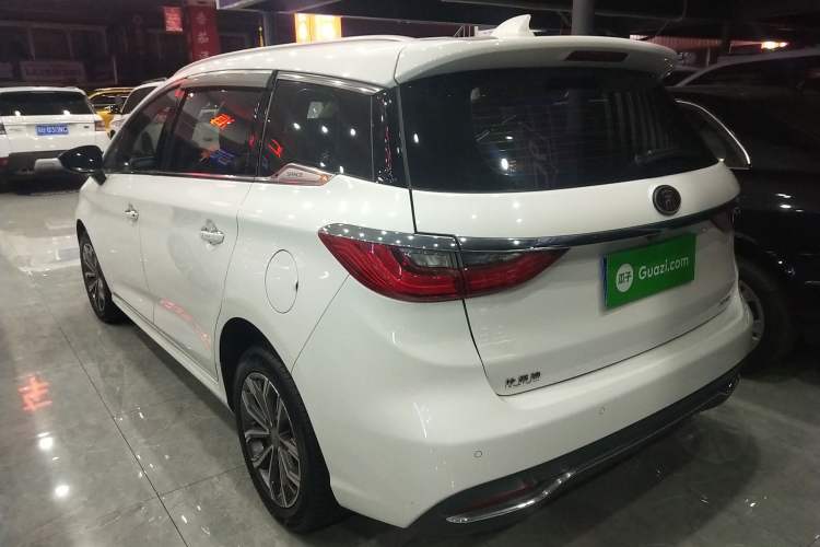 Used BYD Song MAX 2019 1.5T Automatic SmartConnect ZhiLian RuiDong Edition with 6 Seats China VI Standard Rear Left 45 Deg