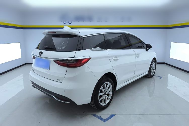 Used BYD Song MAX 2019 1.5T Manual Smart Connect Ruiyi Sunroof Model 7 Seats China VI Standard Rear Right 45 Deg