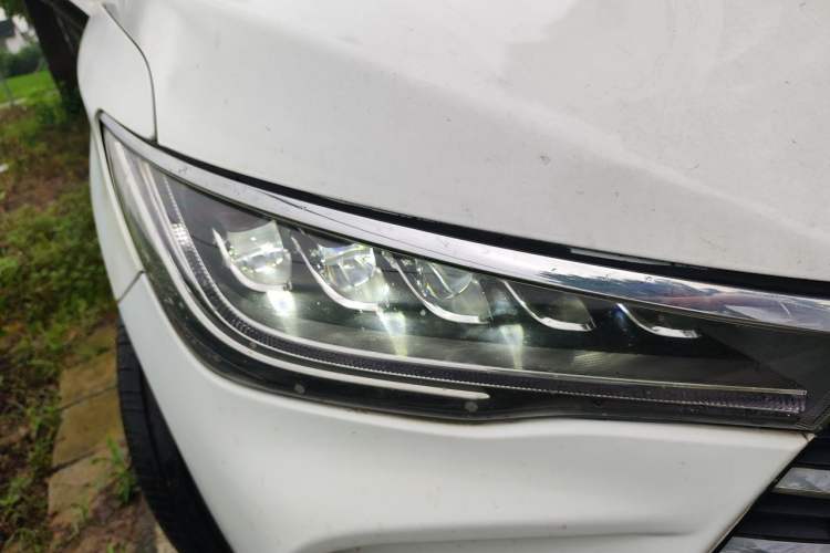 Used BYD Song MAX 2019 1.5T Automatic Smart Connect Ruiyi Sunroof Model 7 Seats China VI Standard Right Front Headlight