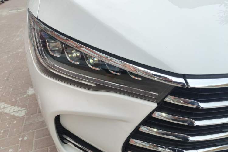 Used BYD Song MAX 2019 1.5T Automatic Smart Connect Ruiyi Sunroof Model 7 Seats China VI Standard Right Front Headlight