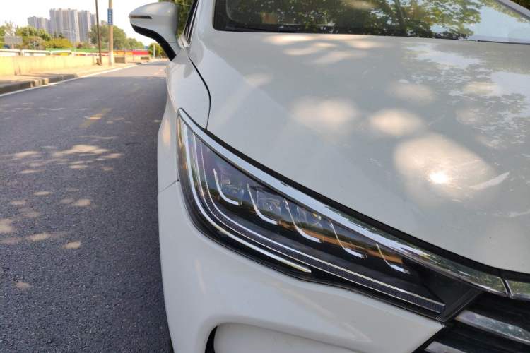 Used BYD Song MAX 2019 1.5T Automatic Smart Connect Ruiyi Sunroof Model 7 Seats China VI Standard Right Front Headlight