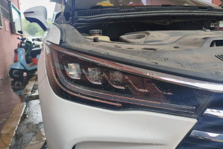 Used BYD Song MAX 2019 1.5T Automatic Smart Connect ZhiLian RuiDong 6-Seater China V Standard Right Front Headlight