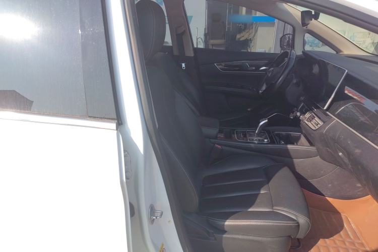 Used BYD Song MAX 2019 1.5T Automatic Smart Connect ZhiLian RuiDong Model 7 Seats China VI Standard Right Front Seat