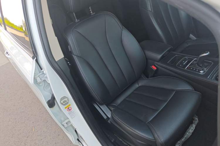 Used BYD Song MAX 2019 1.5T Automatic Smart Connect Ruiyi Sunroof Version 6 Seats China VI Standard Right Front Seat