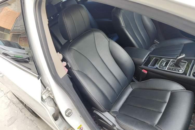 Used BYD Song MAX 2019 1.5T Automatic Smart Connect Prestige 7-Seater China VI Standard Right Front Seat