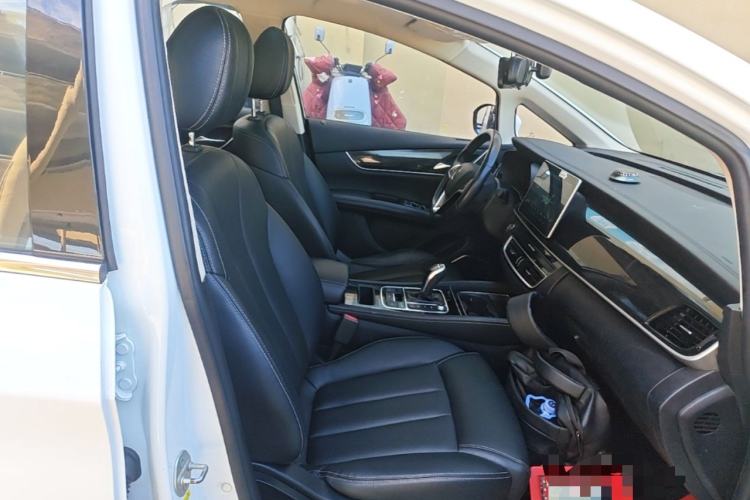 Used BYD Song MAX 2019 1.5T Automatic Smart Connect Ruiyi Sunroof Model 7 Seats China VI Standard Right Front Seat