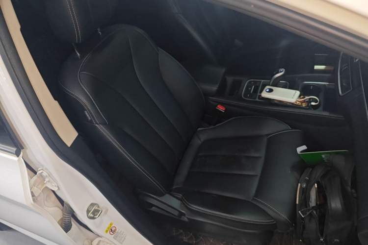 Used BYD Song MAX 2019 1.5T Automatic Smart Connect Ruiyi Sunroof Version 6 Seats China VI Standard Right Front Seat