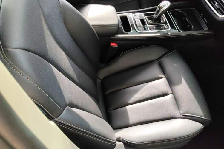 Used BYD Song MAX 2019 1.5T Automatic Smart Connect Prestige Model 6 Seats China V Standard Right Front Seat