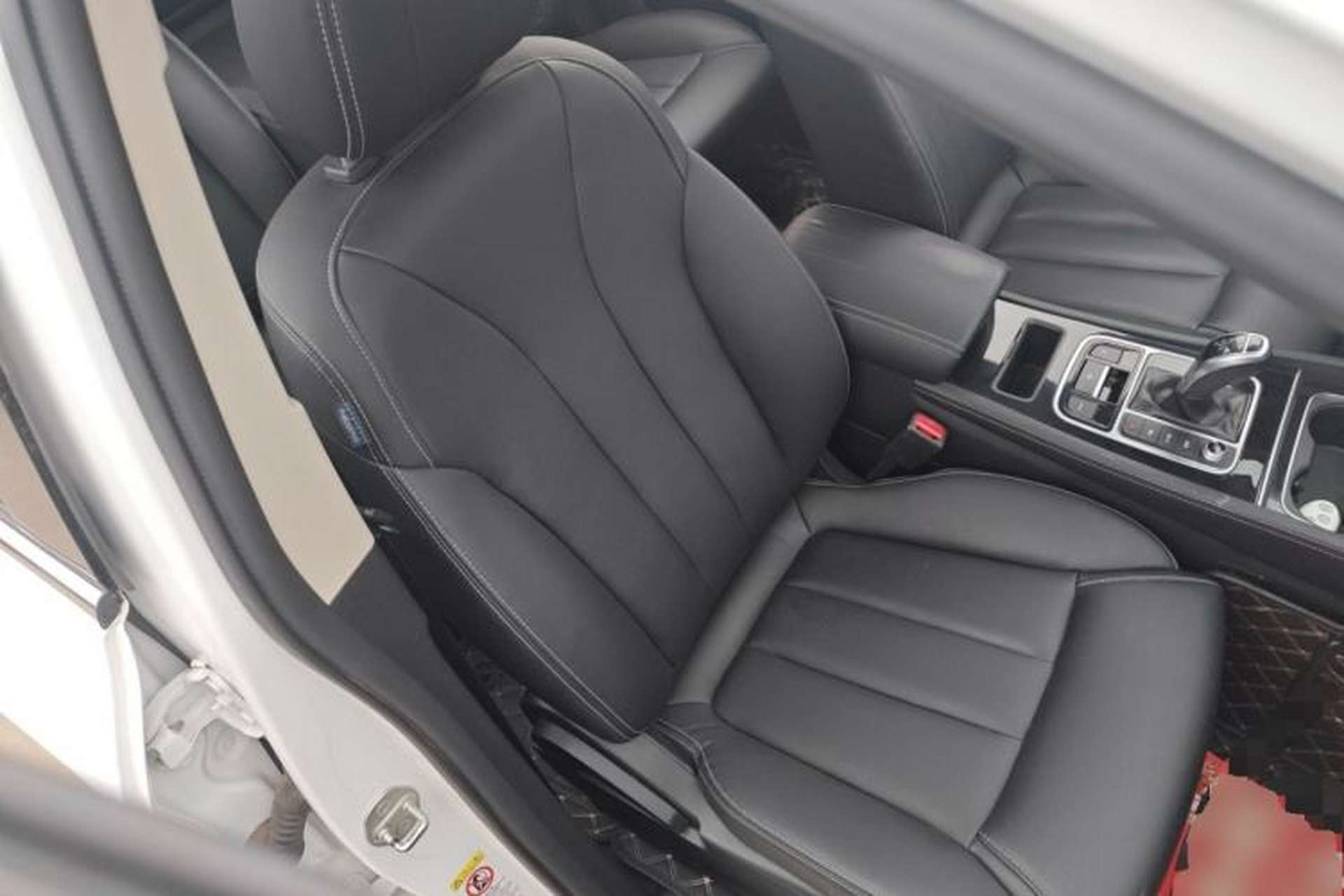 Used BYD Song MAX 2019 1.5T Automatic Smart Connect Ruiyi Sunroof Version 6 Seats China VI Standard Right Front Seat