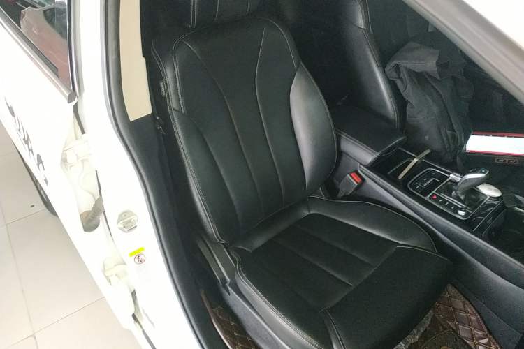 Used BYD Song MAX 2019 1.5T Automatic Smart Connect Ruiyi Sunroof Version 6 Seats China VI Standard Right Front Seat