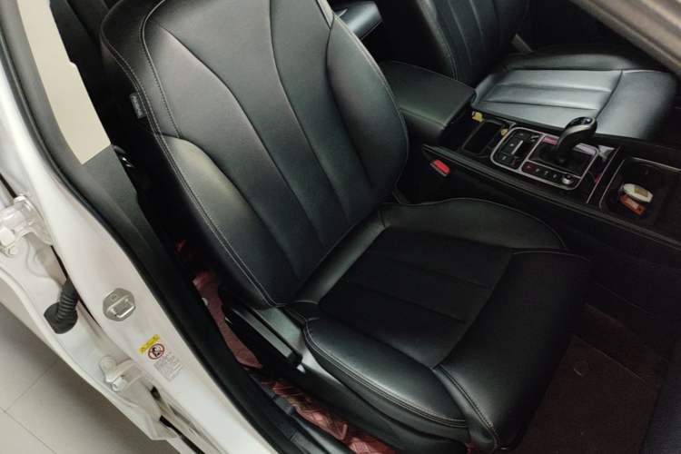 Used BYD Song MAX 2019 1.5T Automatic Smart Connect Ruiyi Sunroof Model 7 Seats China VI Standard Right Front Seat