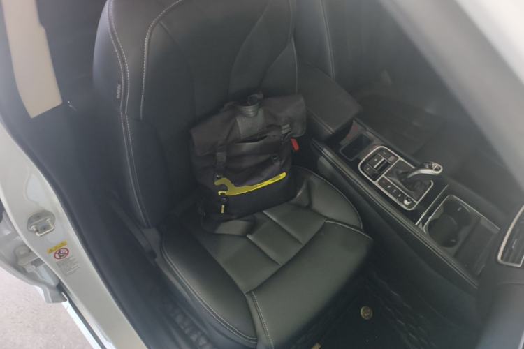 Used BYD Song MAX 2019 1.5T Automatic Smart Connect Ruiyi Sunroof Model 7 Seats China VI Standard Right Front Seat