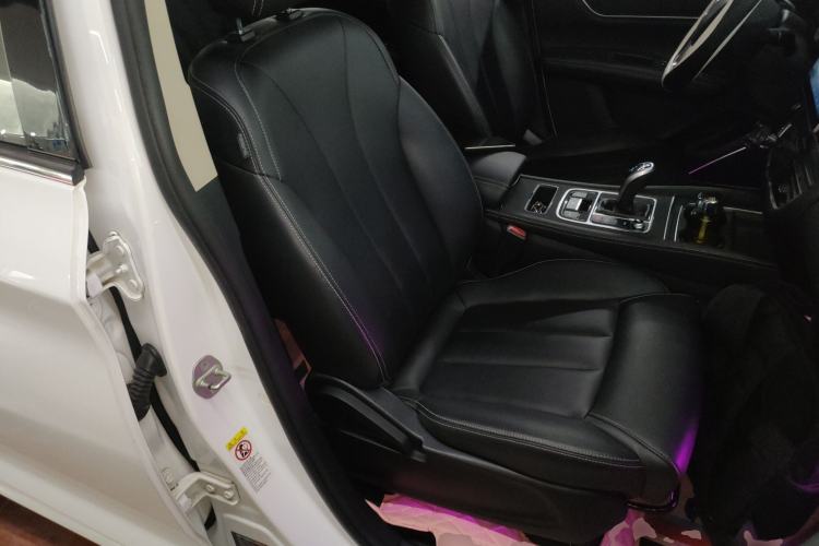 Used BYD Song MAX 2019 1.5T Automatic Smart Connect Ruiyi Sunroof Model 7 Seats China VI Standard Right Front Seat