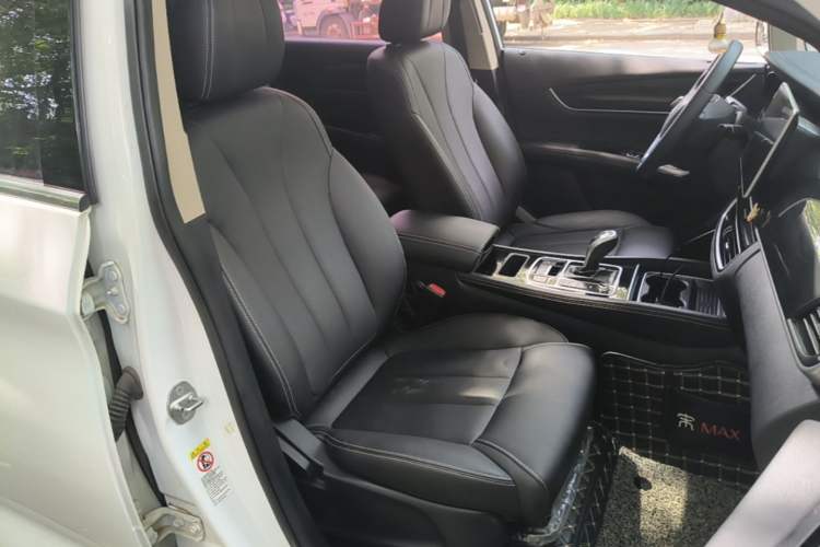 Used BYD Song MAX 2019 1.5T Automatic Smart Connect Ruiyi Sunroof Version 6 Seats China VI Standard Right Front Seat