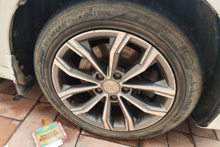 Used BYD Song MAX 2019 1.5T Automatic Smart Connect ZhiLian RuiDong 6-Seater China V Standard Right Front Wheel Hub