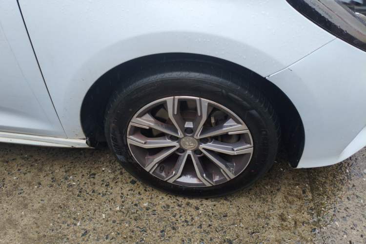 Used BYD Song MAX 2019 1.5T Automatic Smart Connect ZhiLian RuiDong 6-Seater China V Standard Right Front Wheel Hub