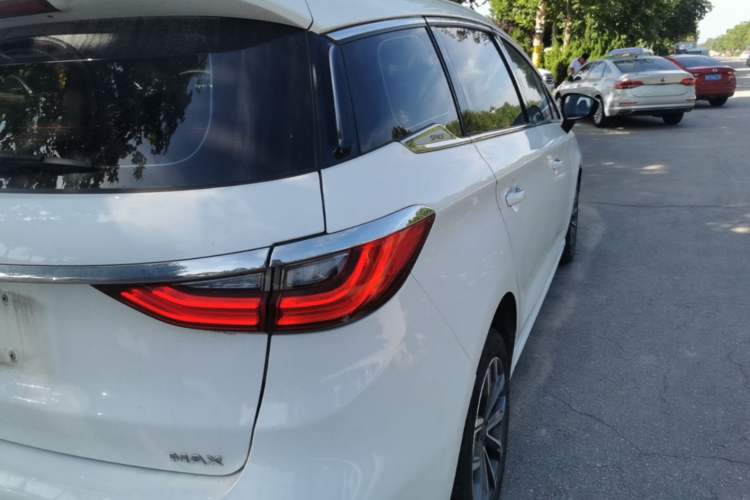 Used BYD Song MAX 2019 1.5T Automatic Smart Connect Ruiyi Model 6-Seater China V Standard Right Rear Taillight