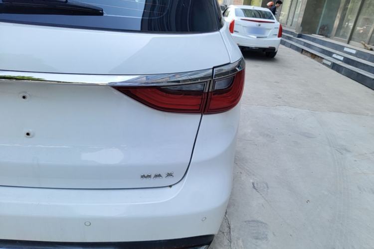 Used BYD Song MAX 2019 1.5T Automatic Smart Connect Prestige 7-Seater China VI Standard Right Rear Taillight