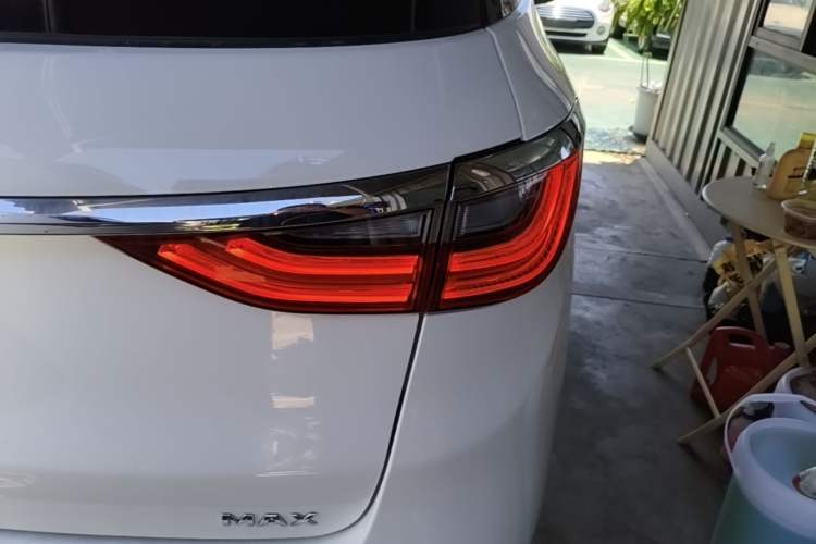 Used BYD Song MAX 2019 1.5T Automatic Smart Connect Ruiyi Sunroof Version 6 Seats China VI Standard Right Rear Taillight