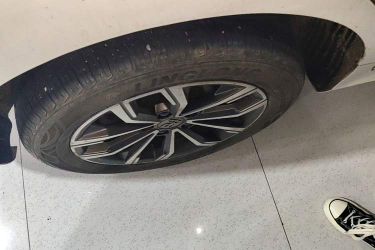Used BYD Song MAX 2019 1.5T Automatic Smart Connect Ruiyi Sunroof Version 6 Seats China VI Standard Right Rear Wheel Hub